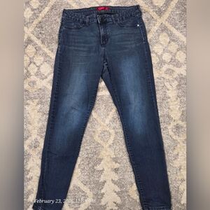 Jennifer Lopez Dark Blue Skinny Jeans